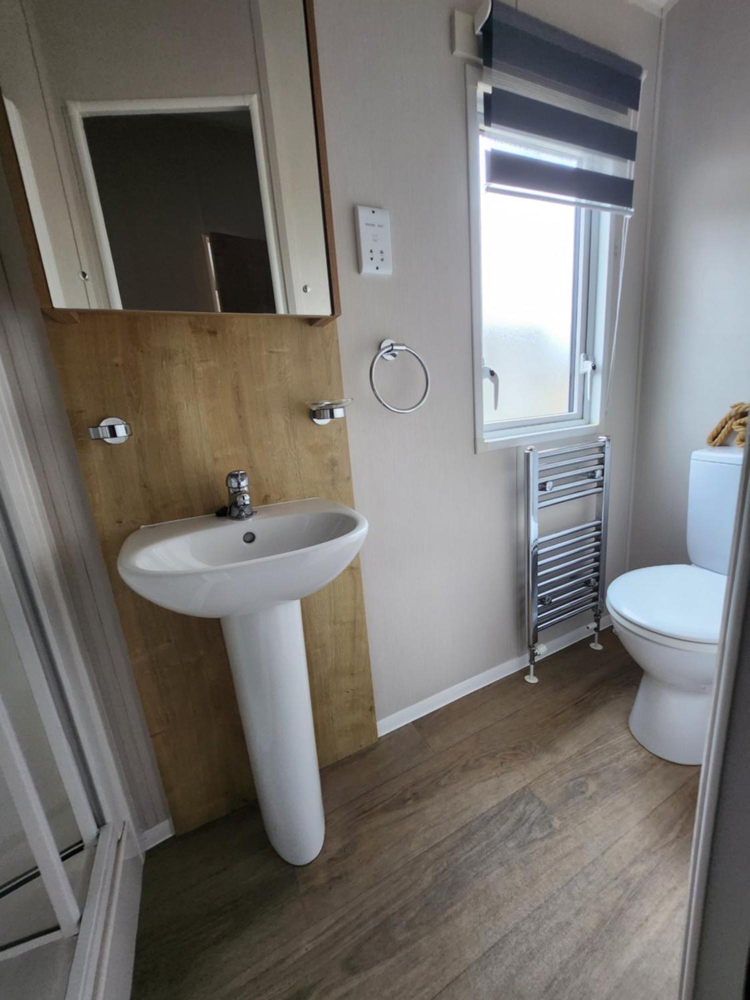 Dees Hot Tub Breaks At Tattershall Lakes Jet Ski 4 エクステリア 写真